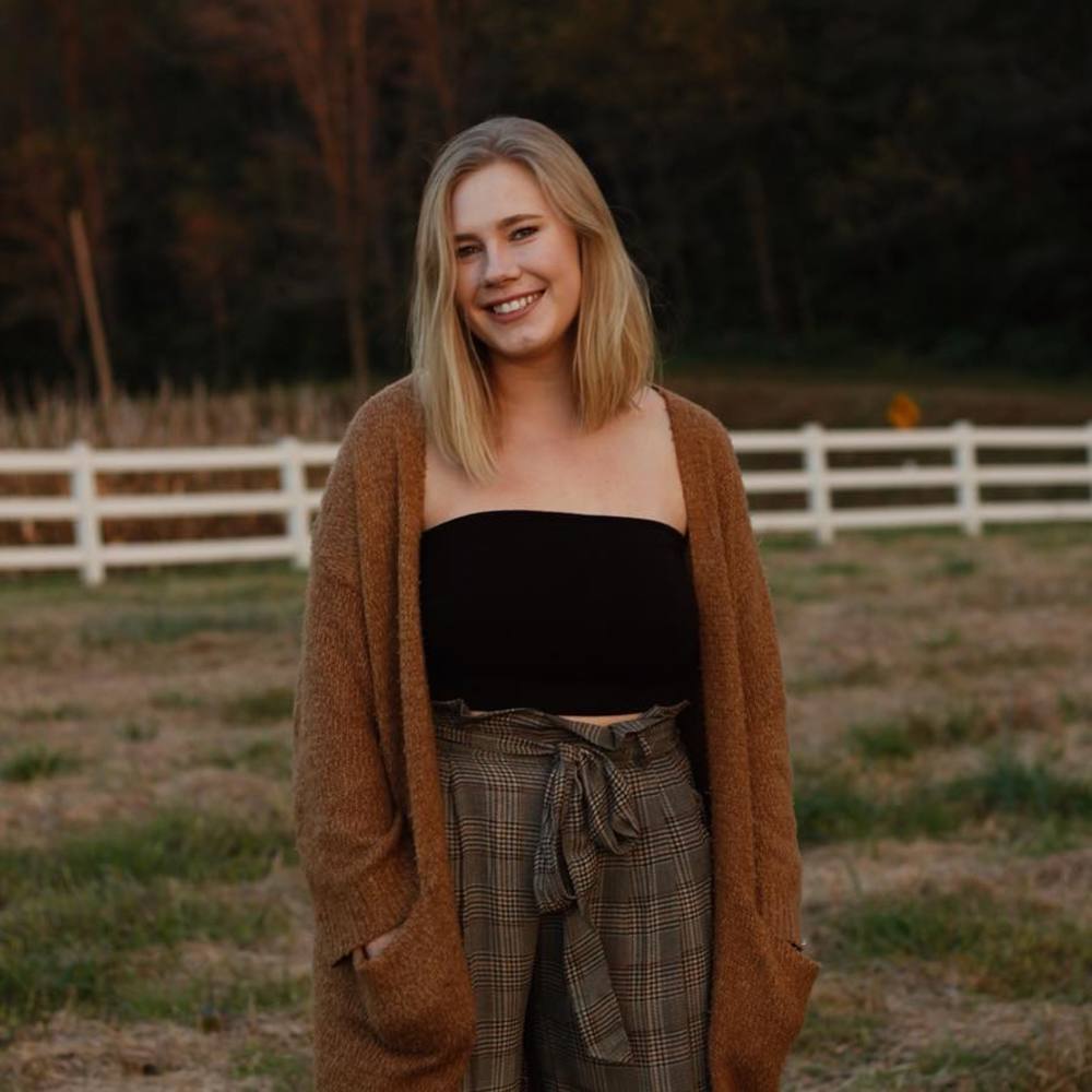 Meet your Posher, Lauren
